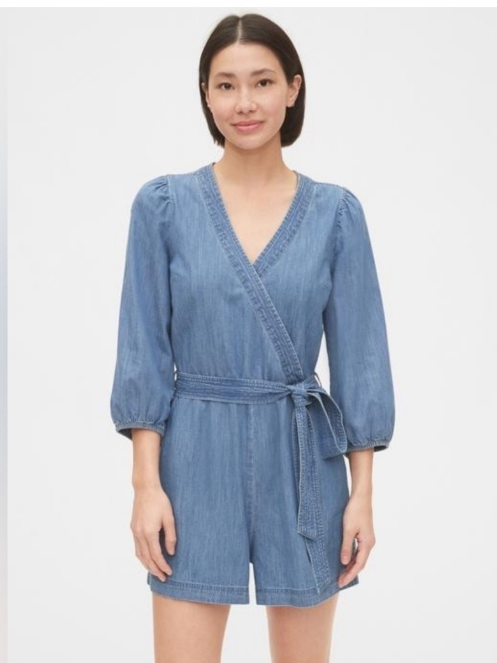 Gap Women’s Light Wash Denim Romper Shorts /Jumpsuit One piece Size 8 NWT